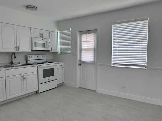 Village of North Palm Beach Unit 2 photo 2