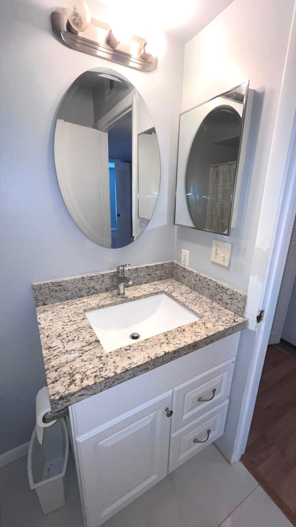 Unit 11-107 photo 15