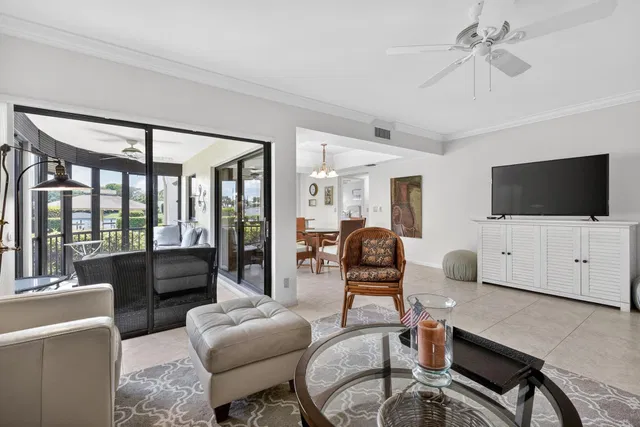 Jonathan's Landing Jupiter FL Unit 139 photo 9