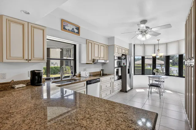 Jonathan's Landing Jupiter FL Unit 139 photo 11