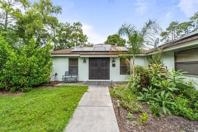 Residence photo 2