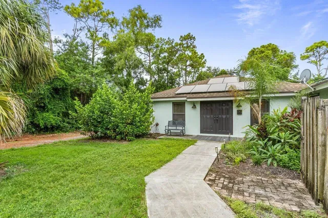 Residence photo 11