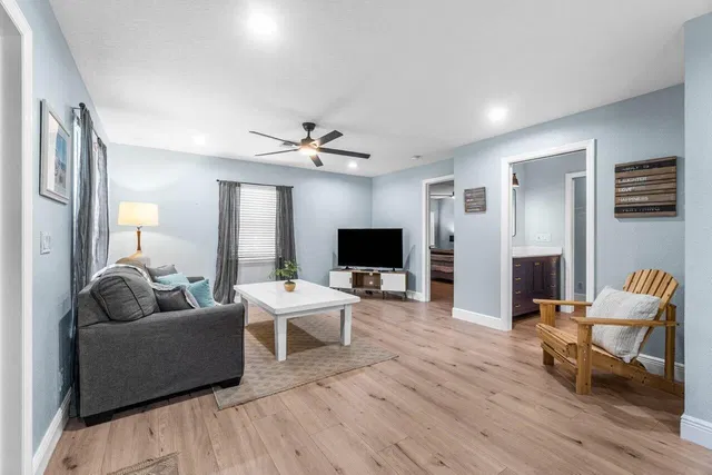 Residence photo 14