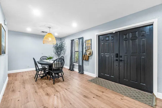 Residence photo 15