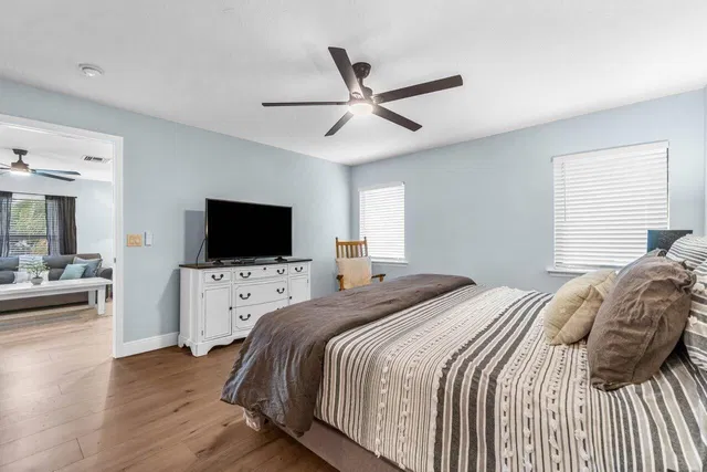 Residence photo 24
