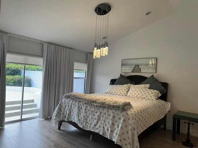 Residence photo 12