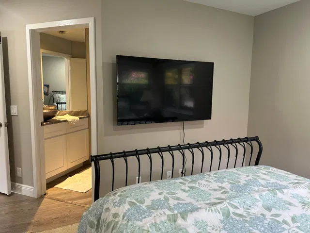Residence photo 18