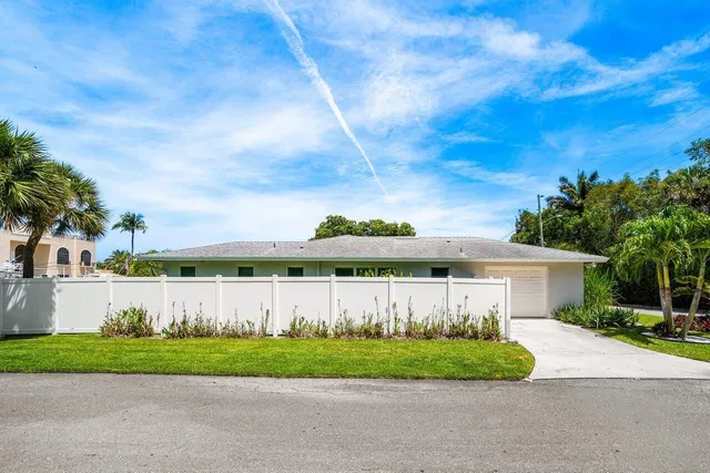 Residence photo 4