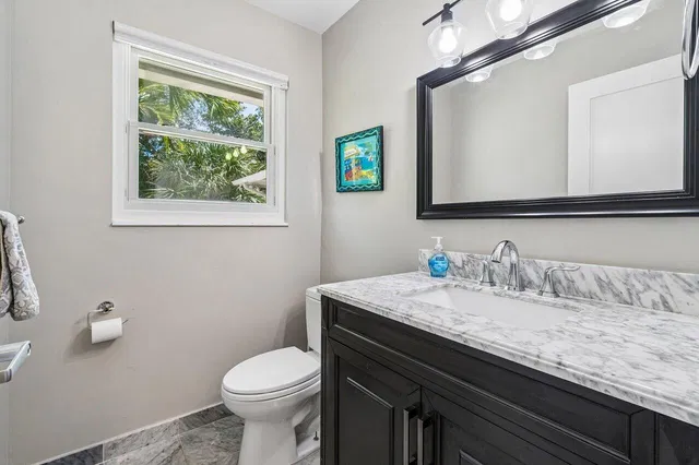 Residence photo 17