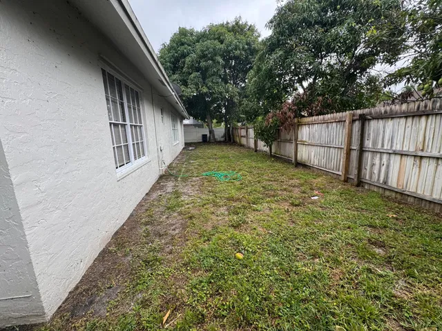Residence photo 6