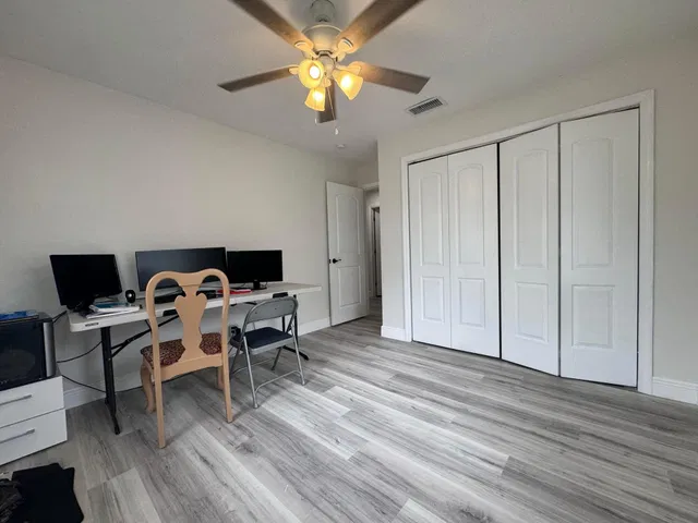 Residence photo 21