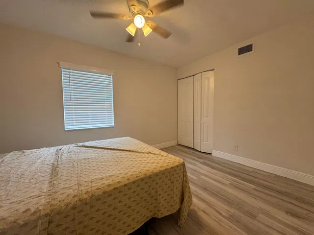 Residence photo 25