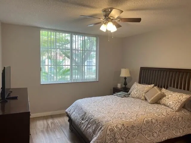 Unit 206 photo 27
