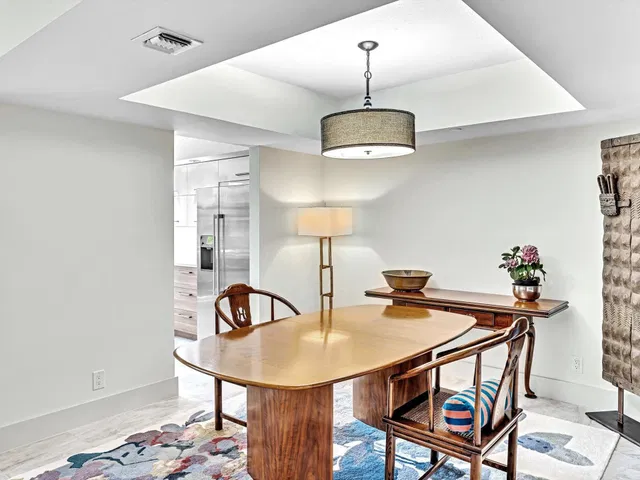 Unit 502 photo 6