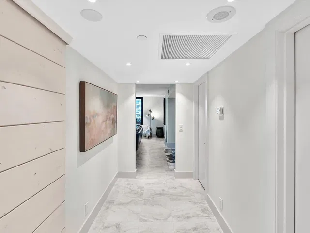 Unit 502 photo 32