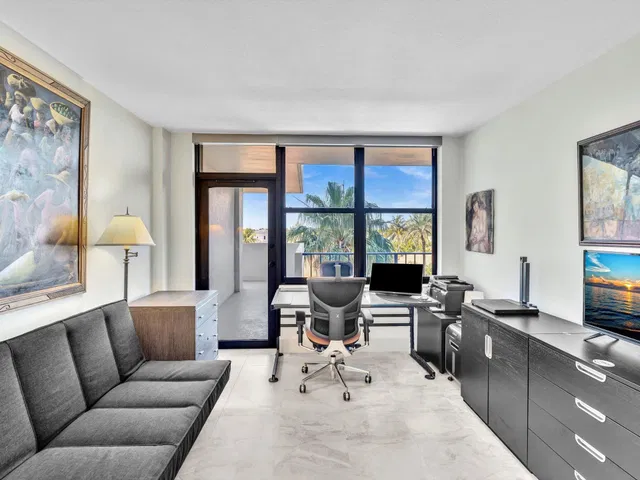 Unit 502 photo 49