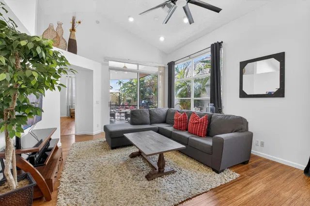 Residence photo 10