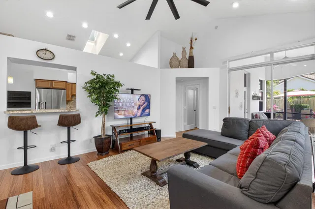 Residence photo 11