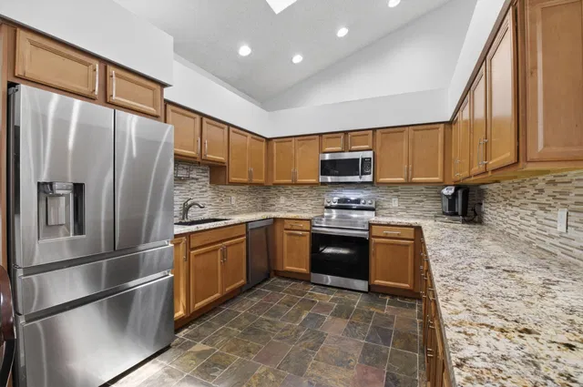 Residence photo 17