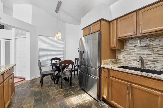 Residence photo 21