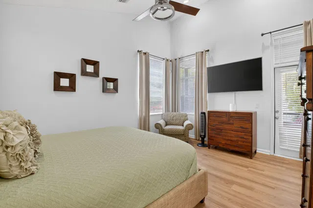 Residence photo 24