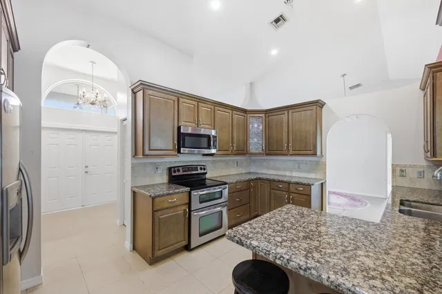 Residence photo 2