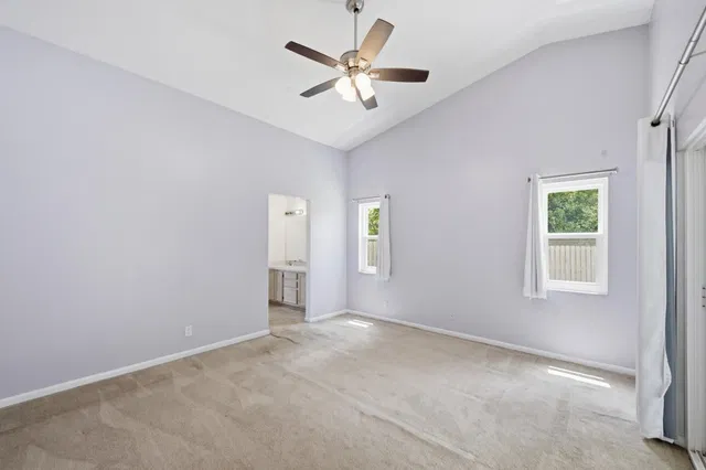 Residence photo 9