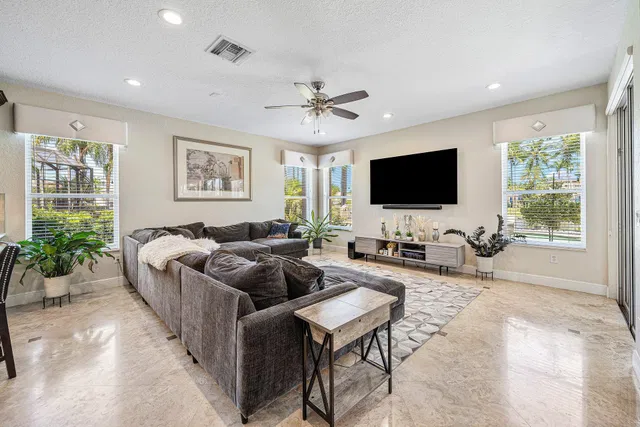 Saturnia Boca Raton Residence photo 15