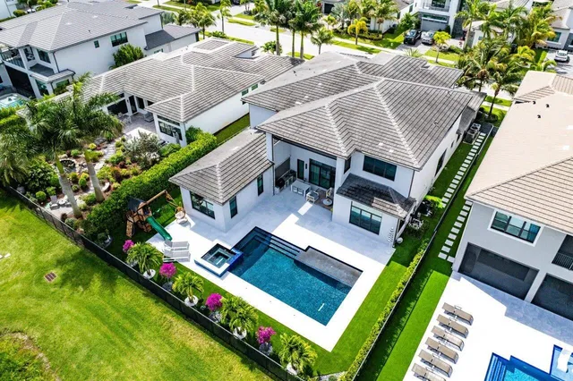 Boca Bridges Residence photo 51