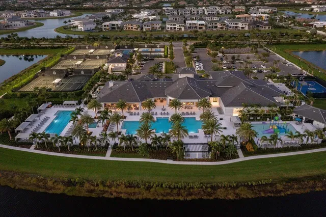 Boca Bridges Residence photo 92