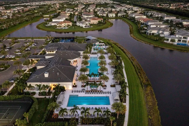 Boca Bridges Residence photo 93