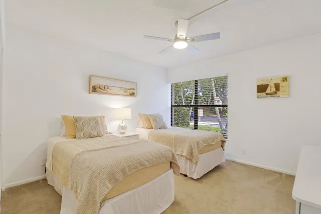 Unit 412 photo 26