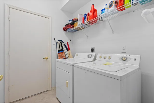 Residence photo 12