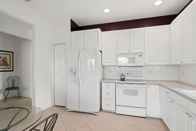 Residence photo 24