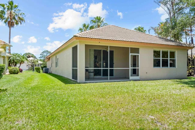 Residence photo 30