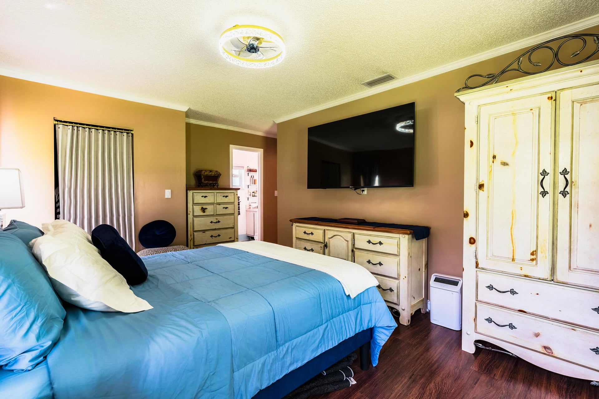 Residence photo 32