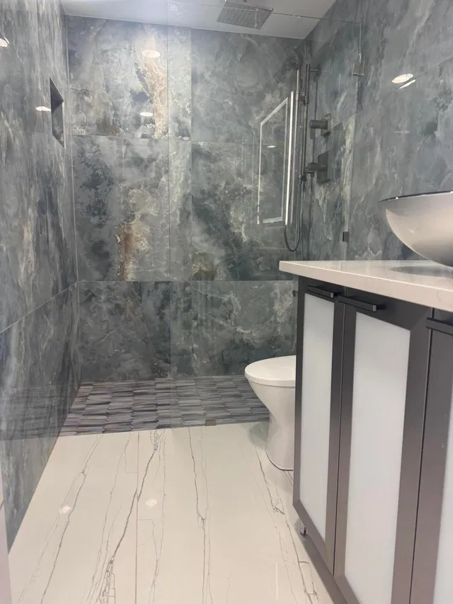 Unit 108 photo 20
