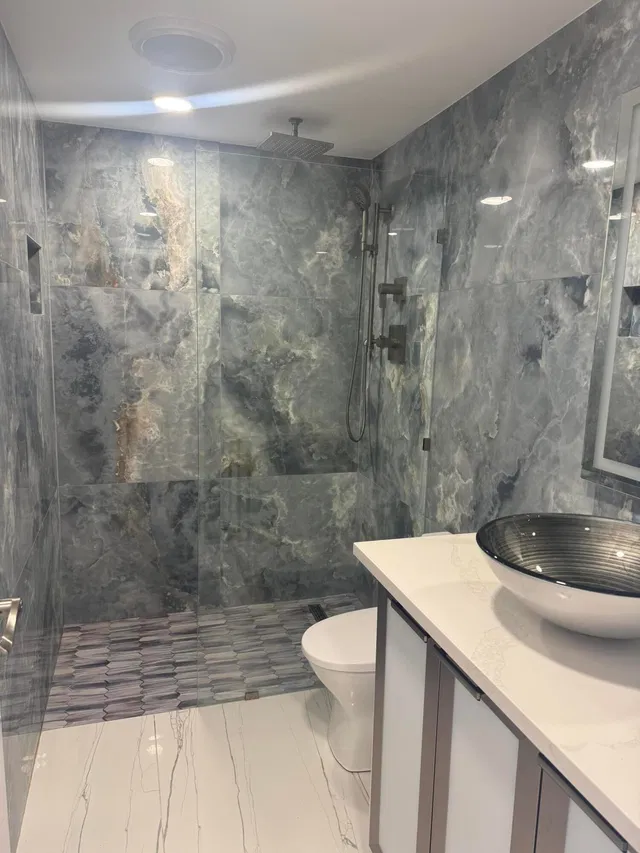 Unit 108 photo 23