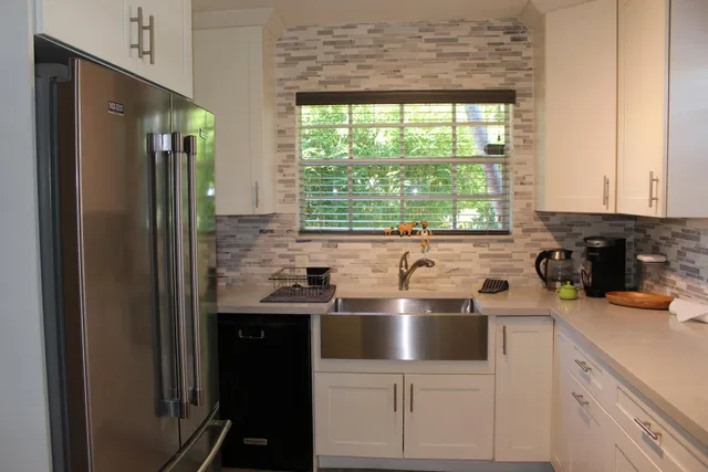 Residence photo 2