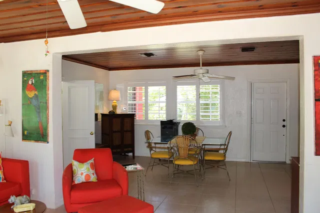 Residence photo 5