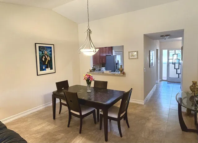 Unit 221 photo 14