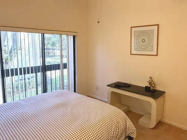 Unit 221 photo 17
