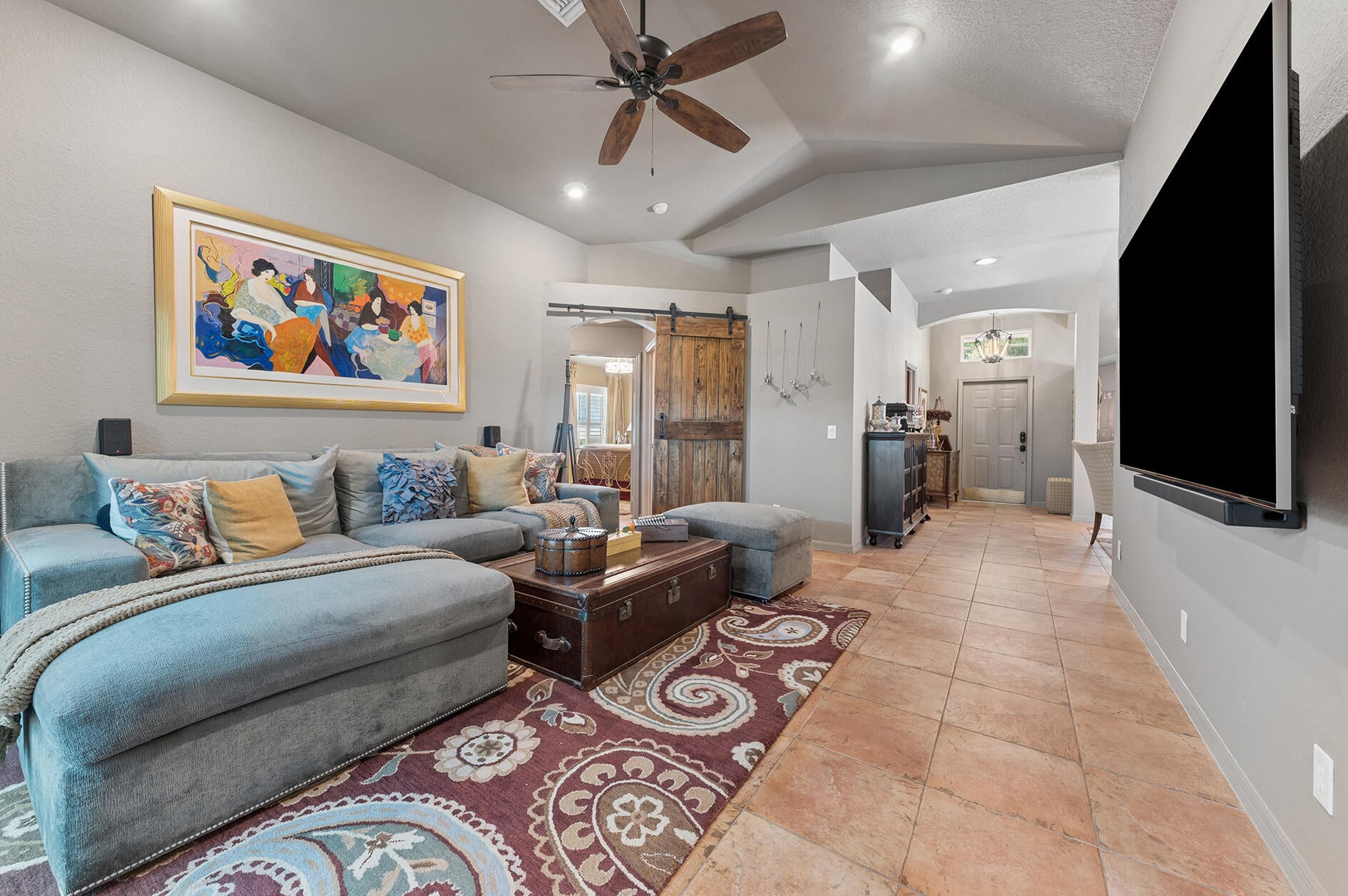 Residence photo 6