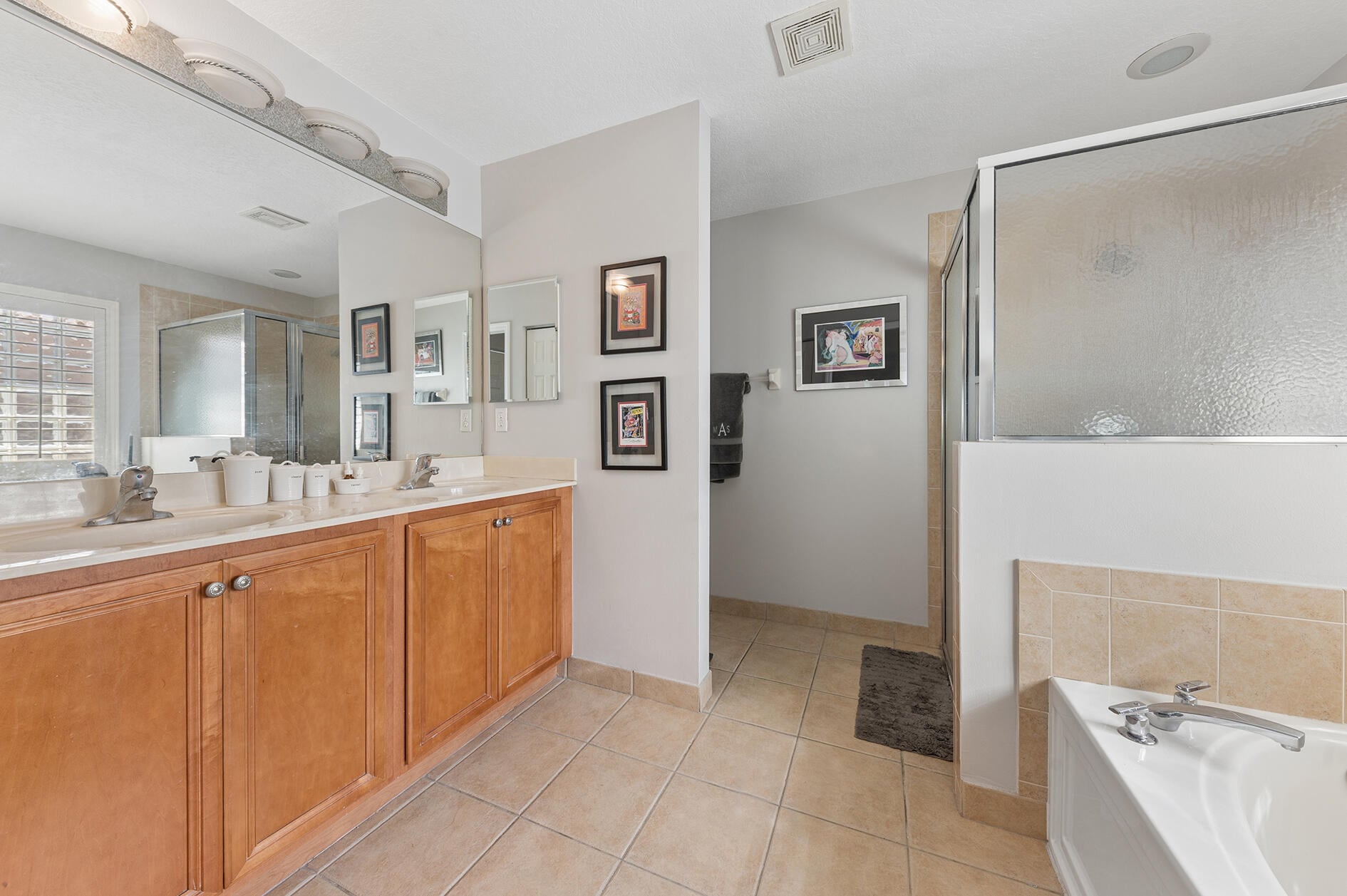 Residence photo 9