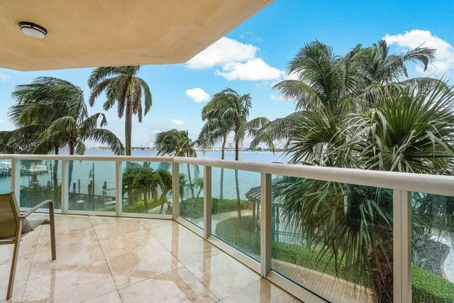 Marina Grande Riviera Beach Unit 206 photo 2