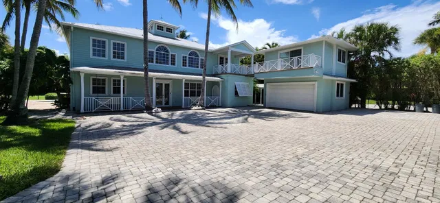 Residence photo 3