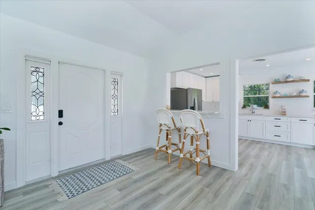 Residence photo 4