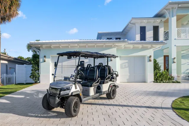 Palm Beach Isles Residence photo 13