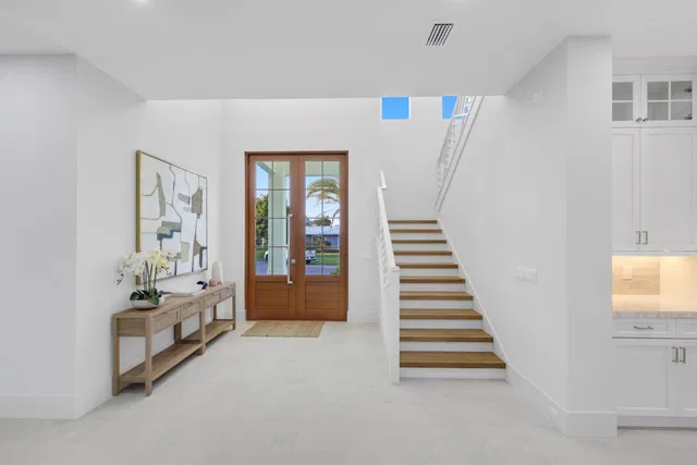 Palm Beach Isles Residence photo 18