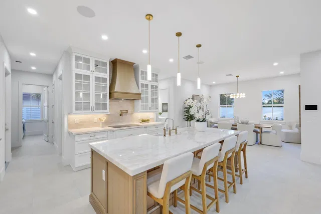 Palm Beach Isles Residence photo 19